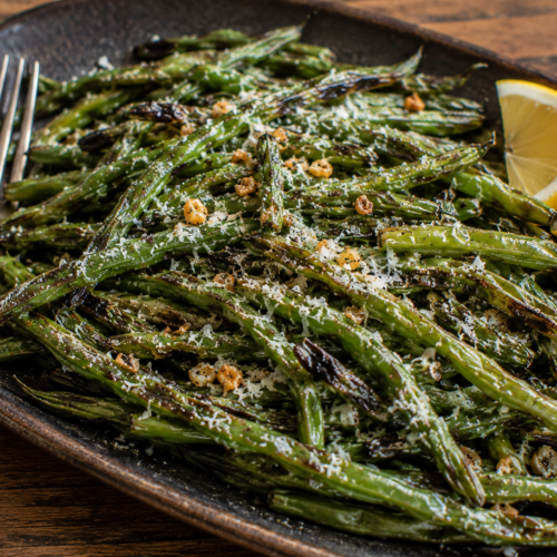 Easy Oven Roasted Green Beans (Crispy & Tender!)